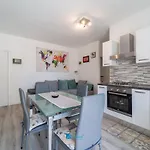 Mica Apartment